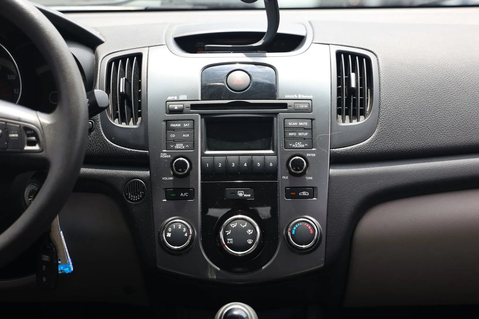 Used 2013 Kia Forte EX FWD image 33