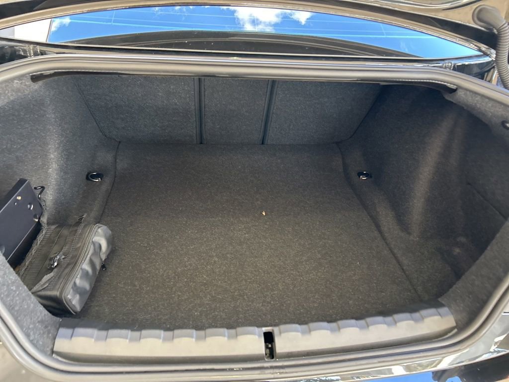 Used 2025 BMW M2 w/ Lighting Package image 34