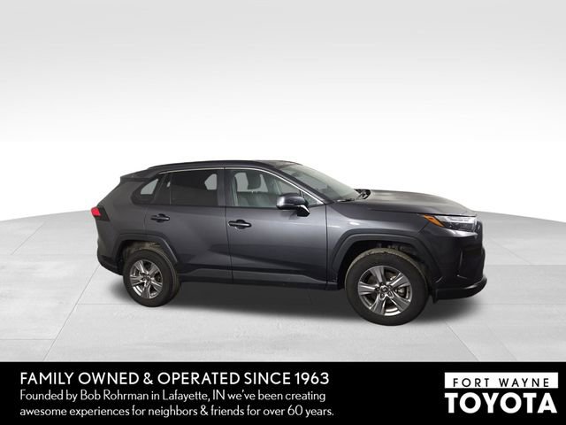 Used 2025 Toyota RAV4 XLE image 5