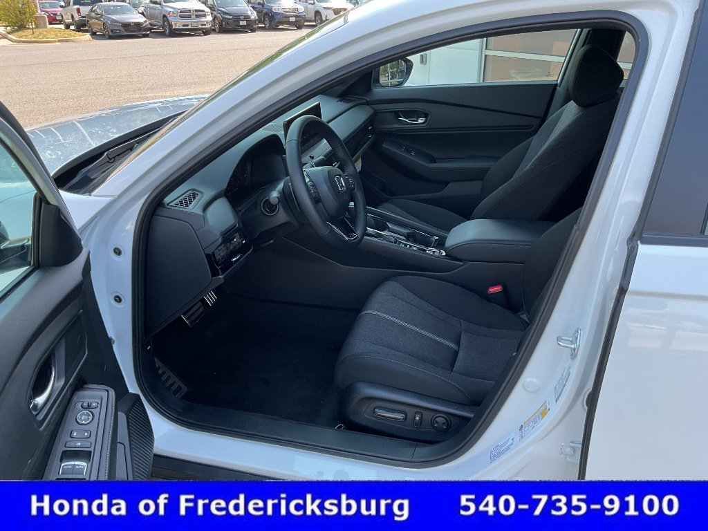 Used 2025 Honda Accord Sport image 24