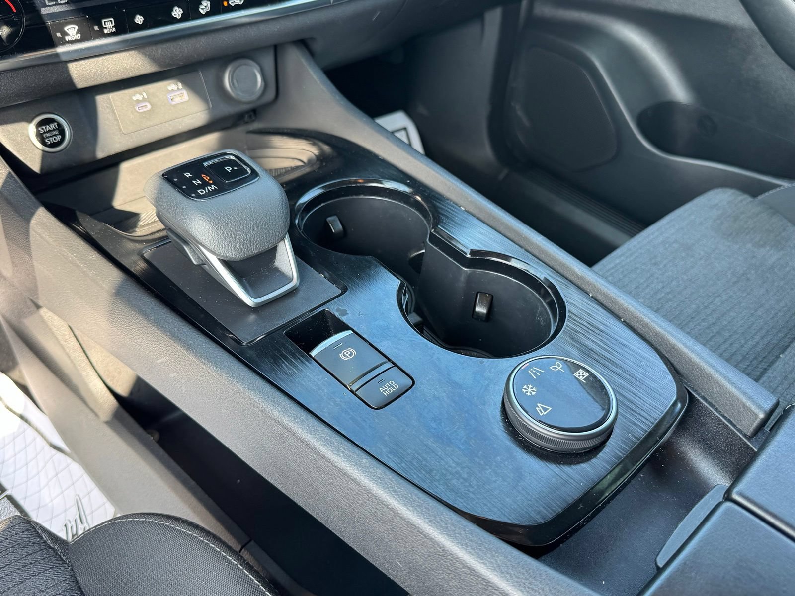 Used 2023 Nissan Rogue SV AWD/4WD image 21