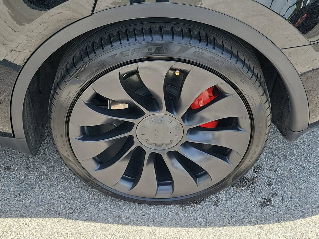 Used 2022 Tesla Model Y Performance AWD/4WD image 8