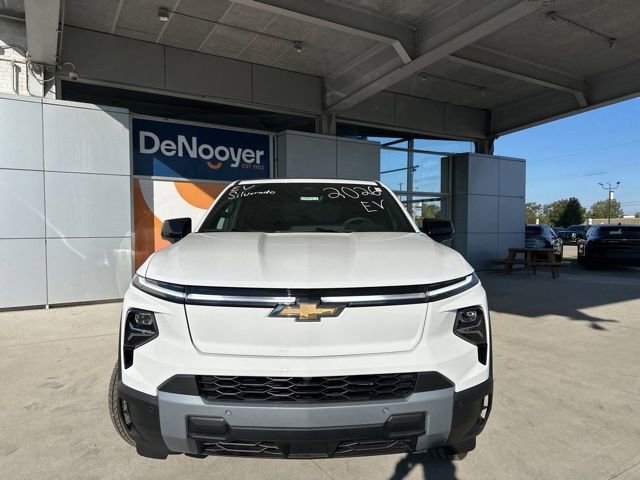 New 2026 Chevrolet Silverado EV LT image 2