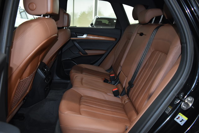 Used 2021 Audi Q5 e Premium Plus w/ Premium Plus Package image 31