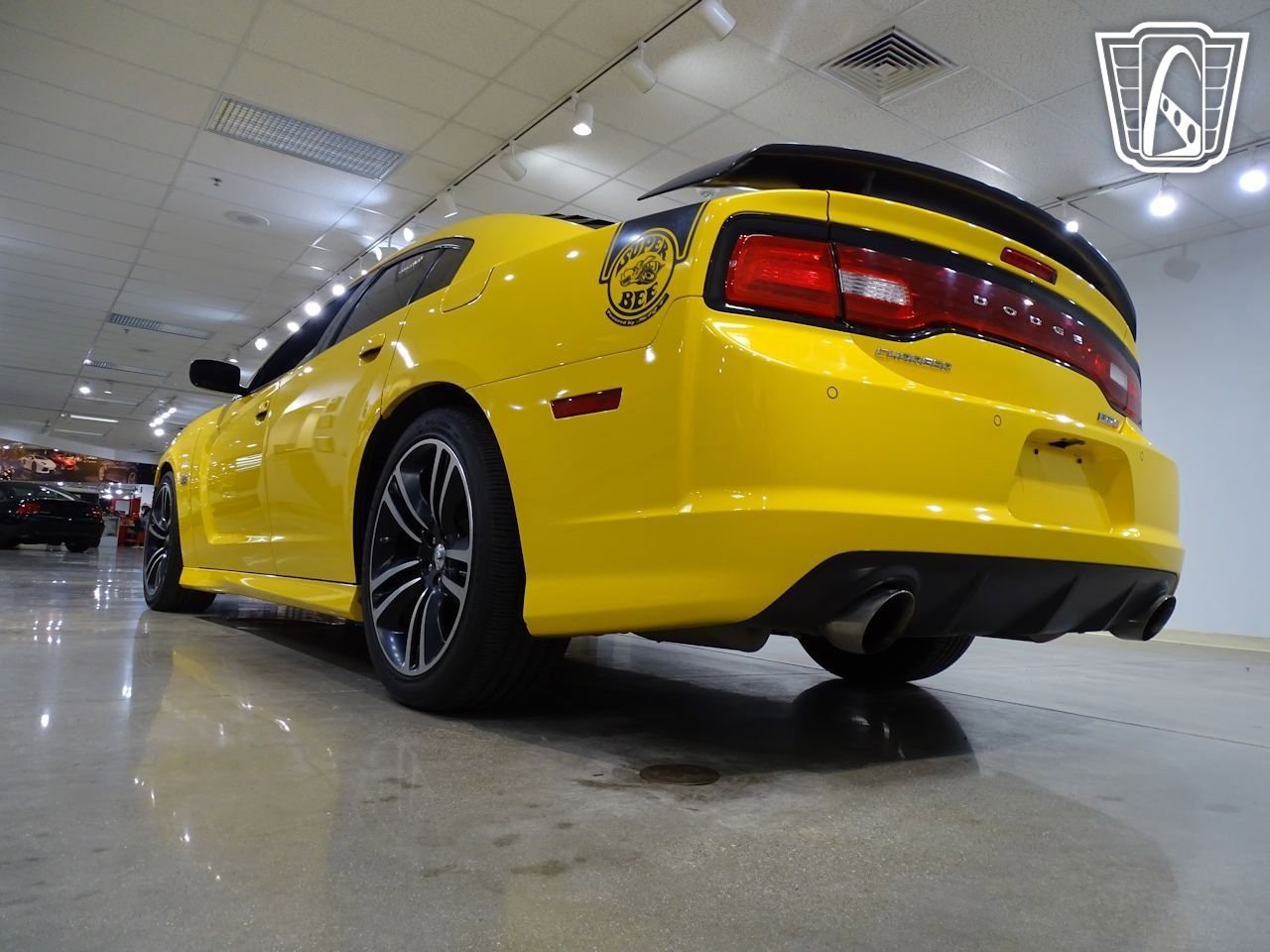 Used 2012 Dodge Charger SRT8 Super Bee w/ Driver Convenience Group II RWD image 11