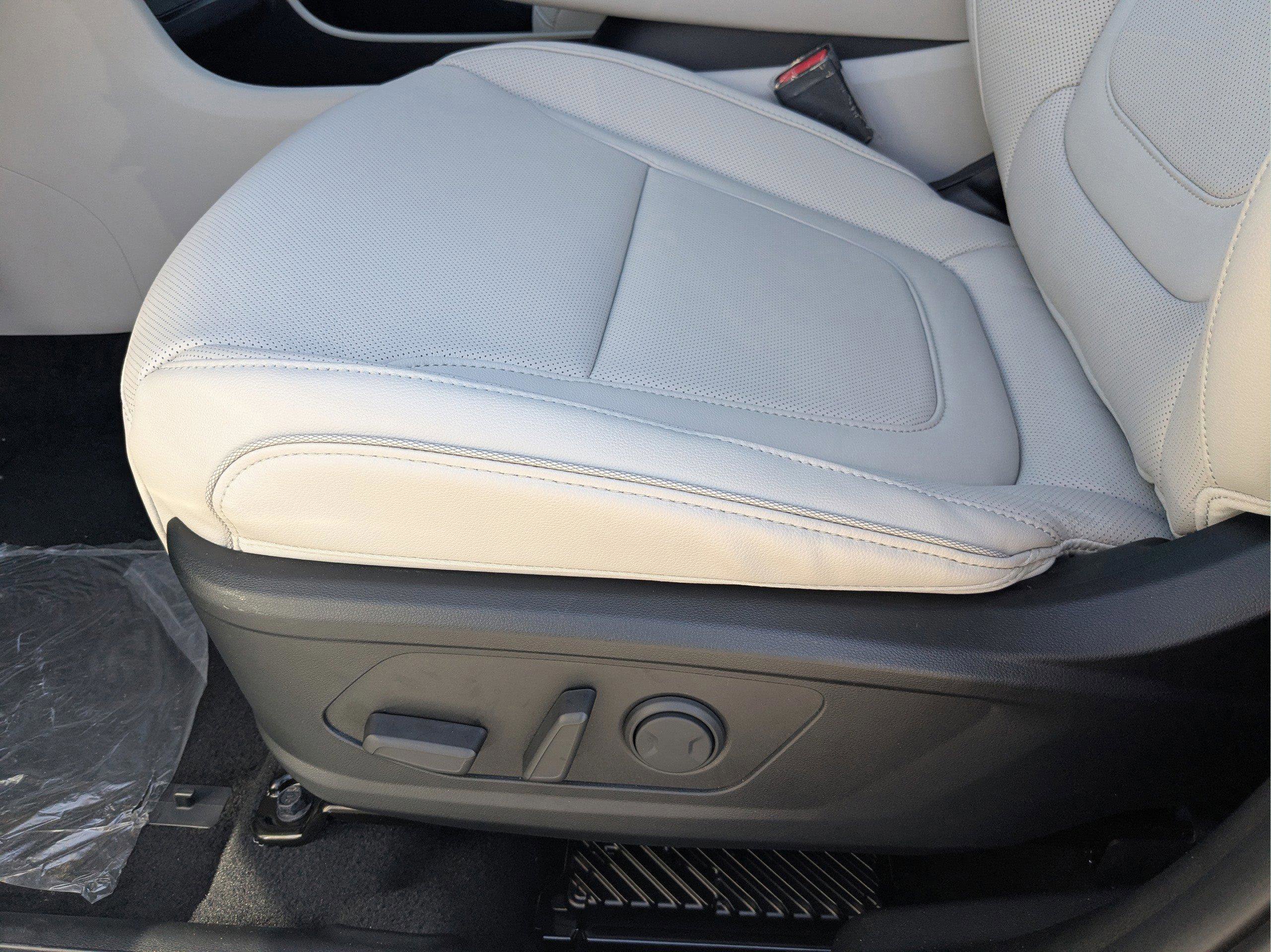 New 2026 Hyundai Tucson Limited image 25