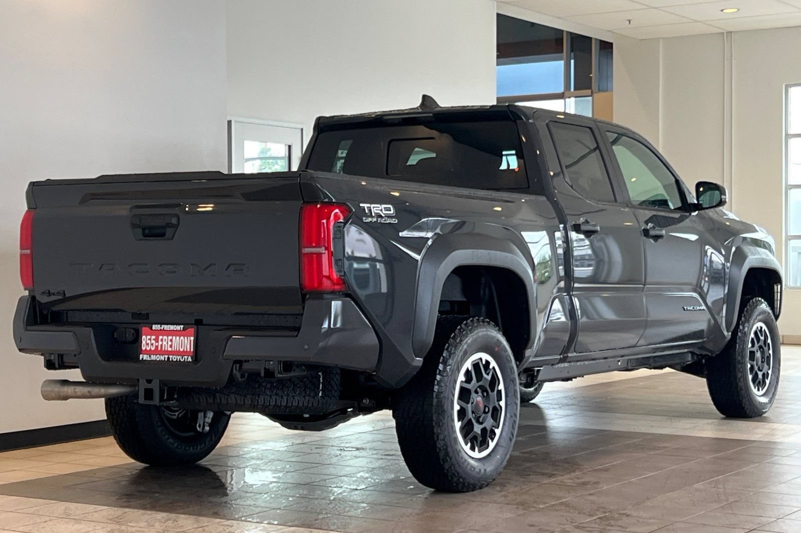 Used 2026 Toyota Tacoma TRD Off-Road w/ TRD Off Road Upgrade Package AWD/4WD image 6