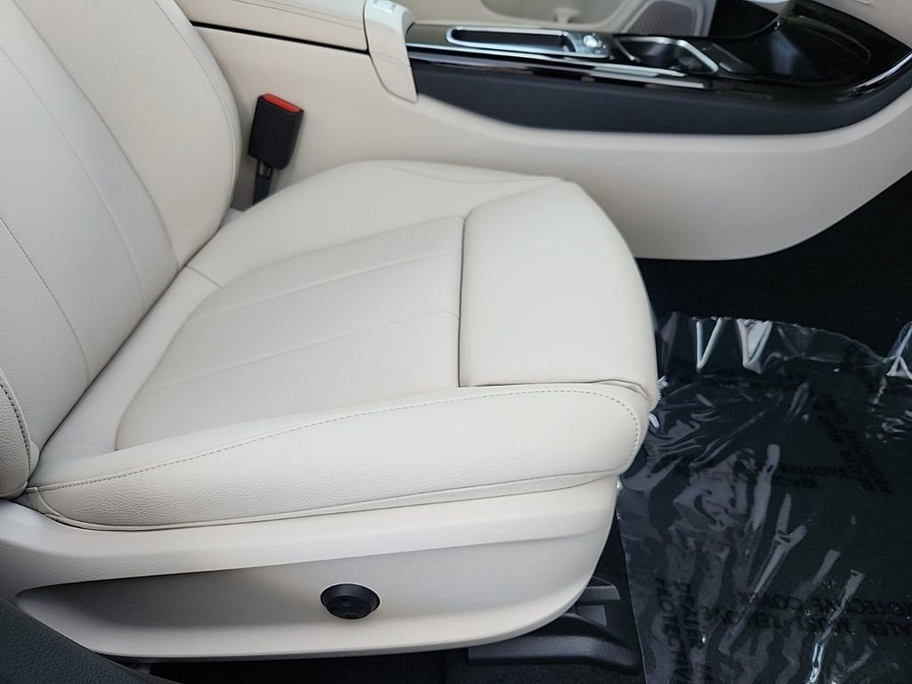 New 2025 Mercedes-Benz CLA 250 4MATIC image 17