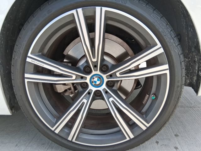 Used 2024 BMW 330e w/ Convenience Package RWD image 19