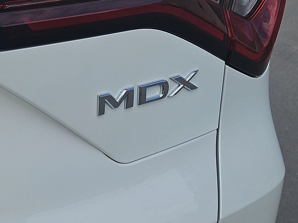 Used 2026 Acura MDX w/ Technology Package FWD image 11