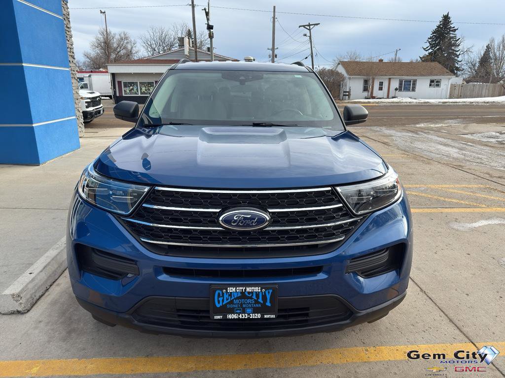 Used 2020 Ford Explorer XLT w/ Comfort Package image 3