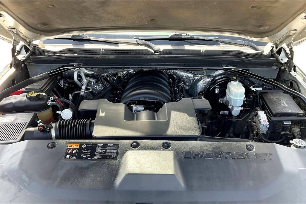 Used 2015 Chevrolet Suburban LT AWD/4WD image 30