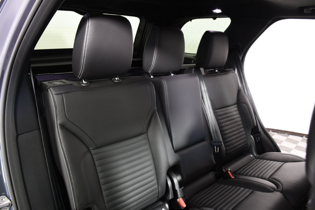Certified 2026 Land Rover Discovery Dynamic SE AWD/4WD image 23