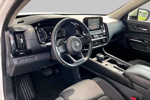 Certified 2022 Nissan Pathfinder SV FWD image 17