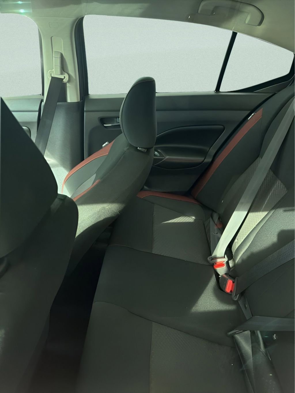 Used 2024 Nissan Versa SR w/ Trunk Package image 22