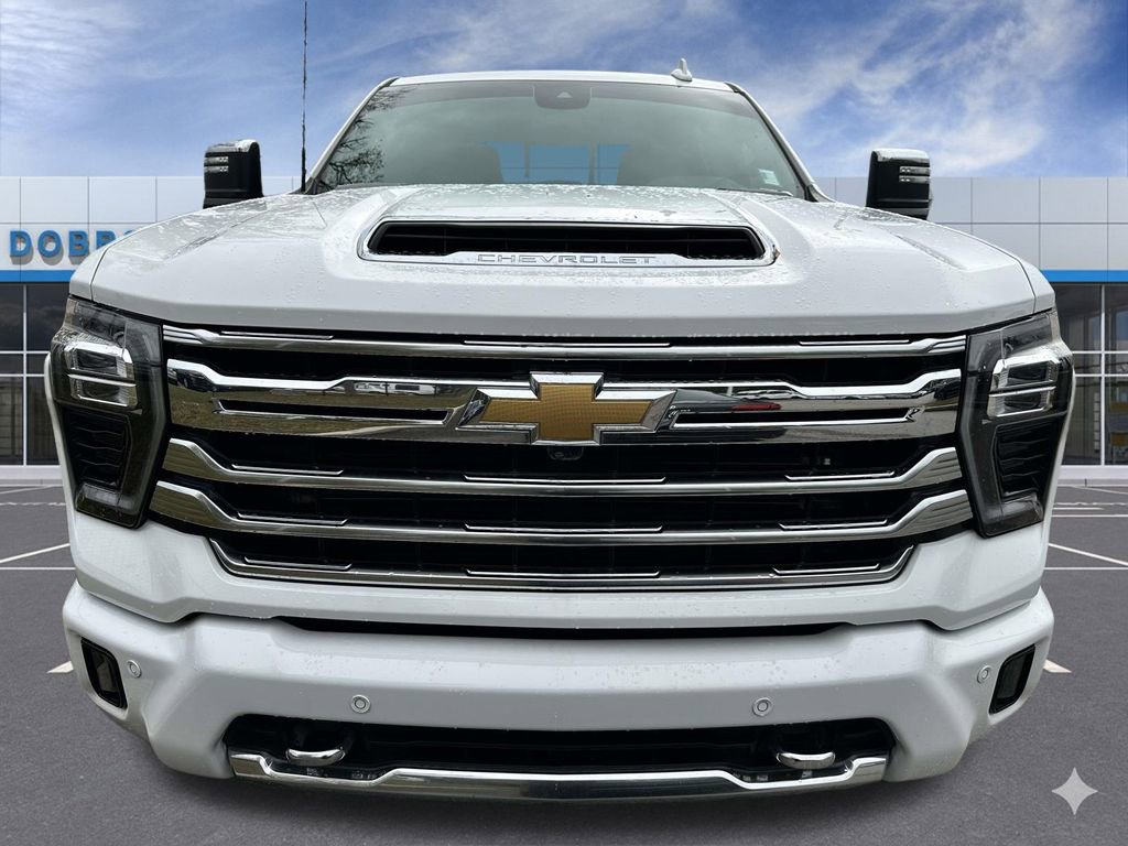 Used 2024 Chevrolet Silverado 2500 High Country image 2