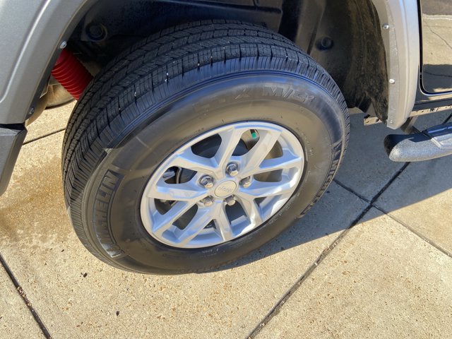 Used 2023 Jeep Wrangler Sport S w/ Sun And Sound Package image 34