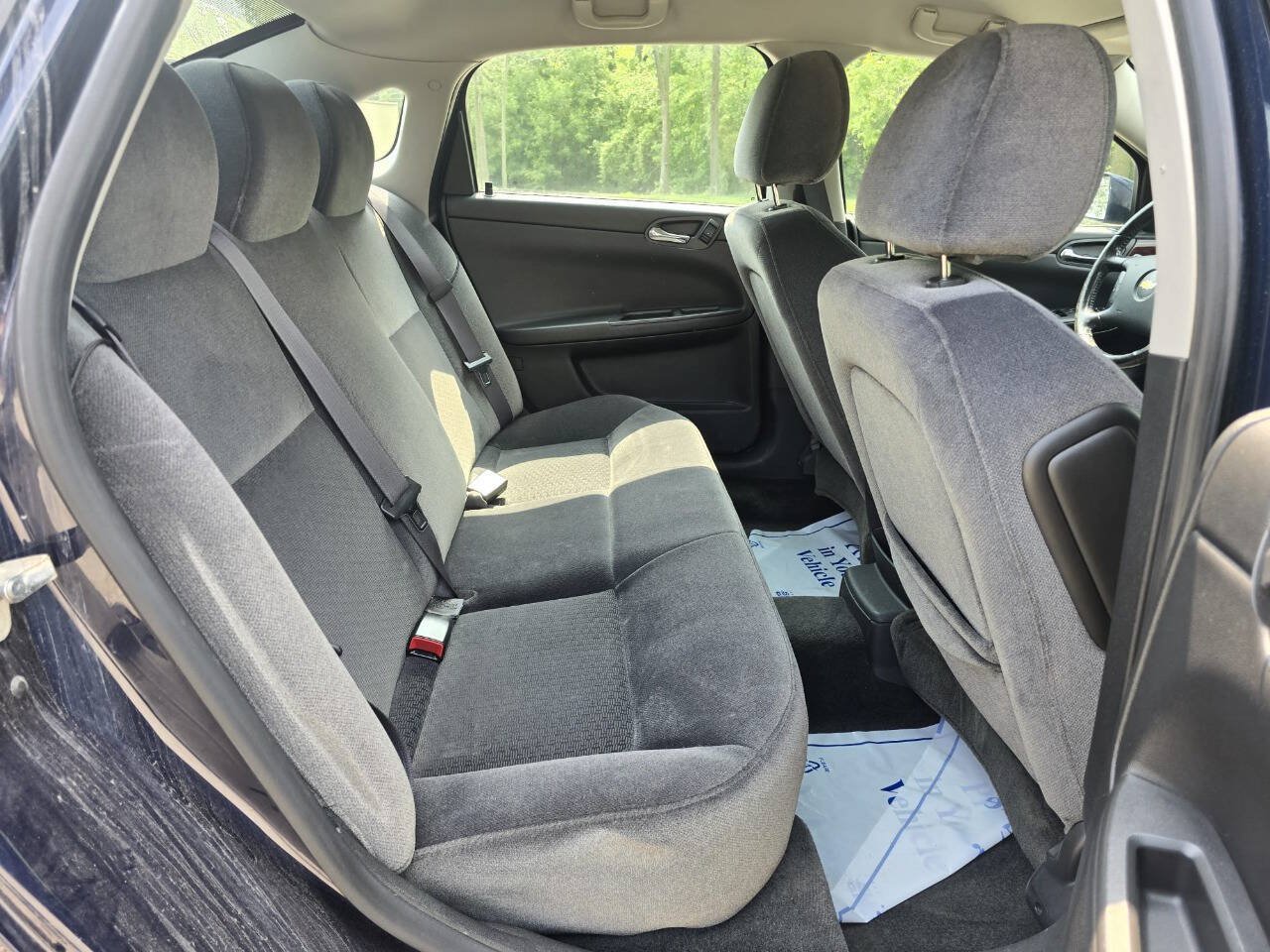Used 2011 Chevrolet Impala LT FWD image 11