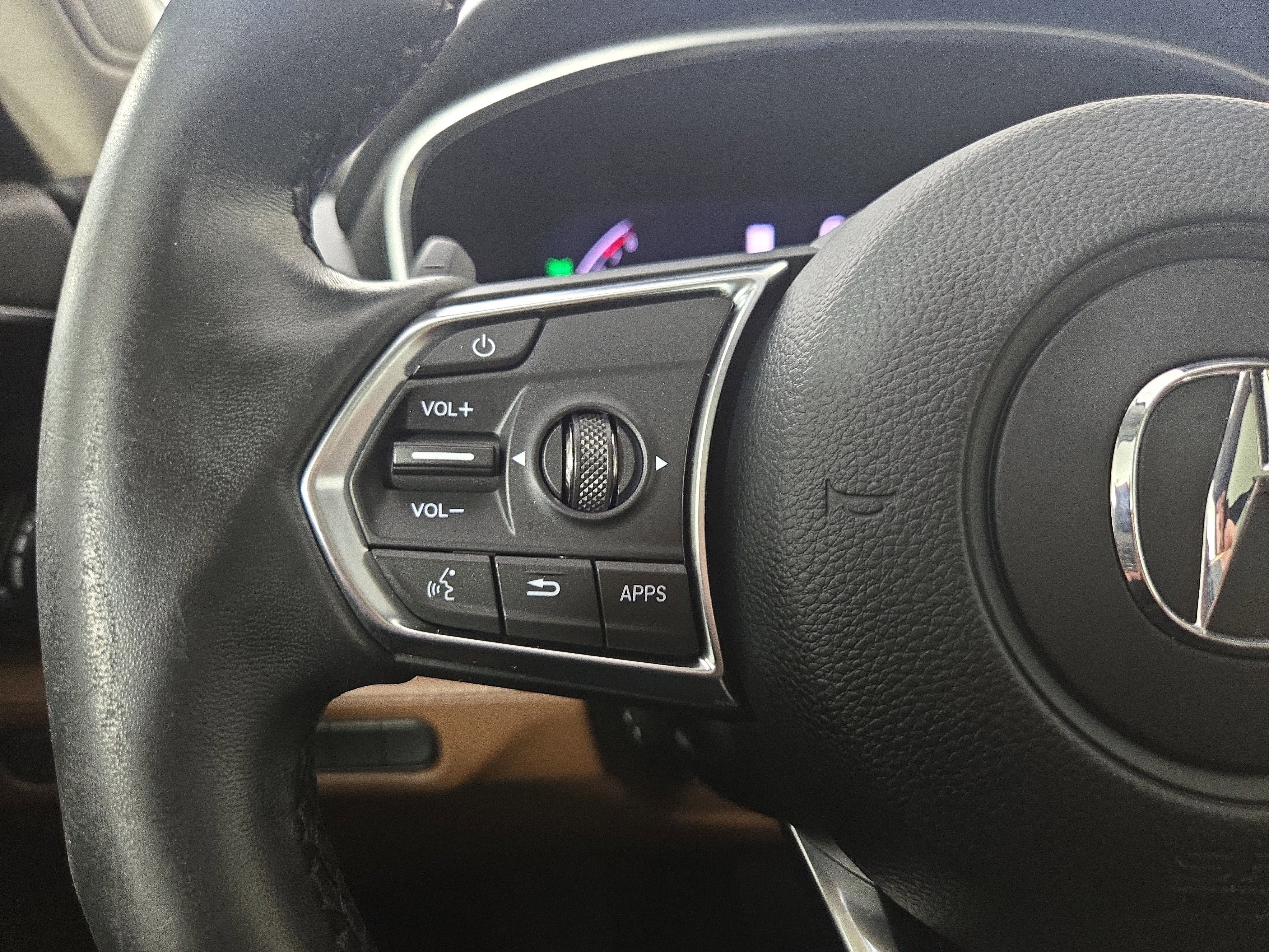 Used 2022 Acura MDX FWD w/ Technology Package image 16