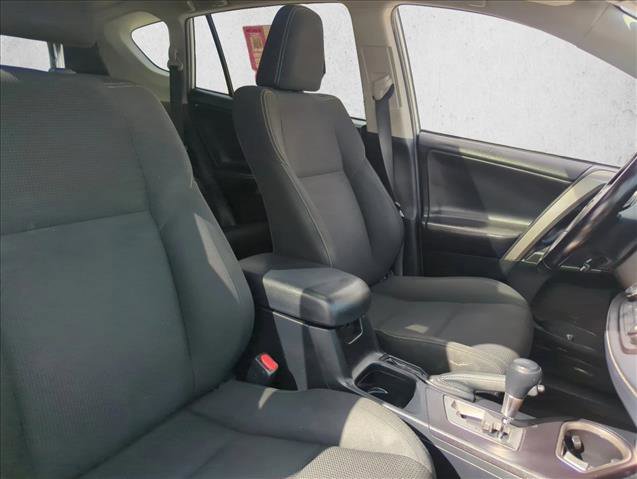 Used 2018 Toyota RAV4 XLE image 26