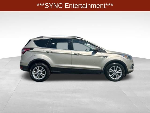 Used 2017 Ford Escape SE w/ Equipment Group 201A image 8