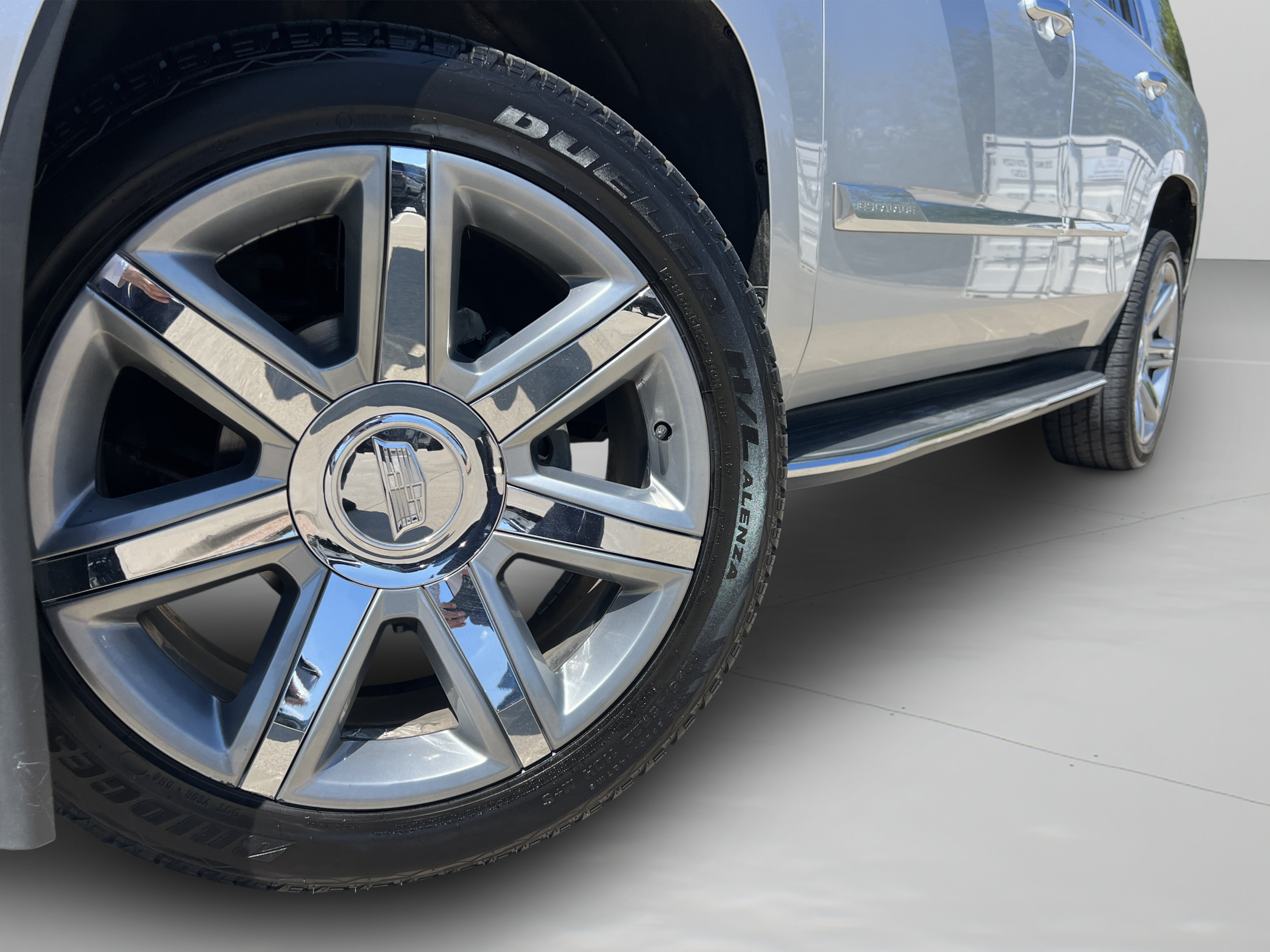 Used 2016 Cadillac Escalade Luxury AWD/4WD image 39
