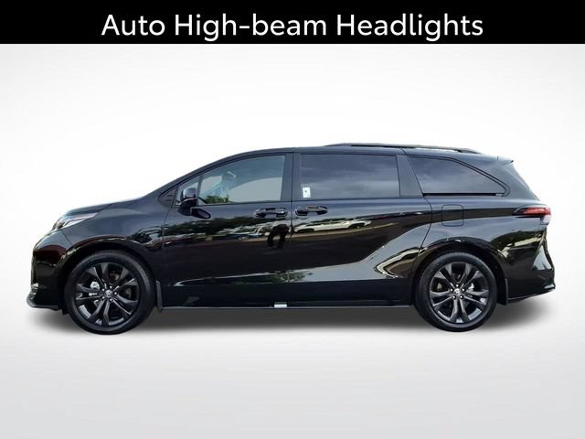 Certified 2026 Toyota Sienna XSE FWD image 10