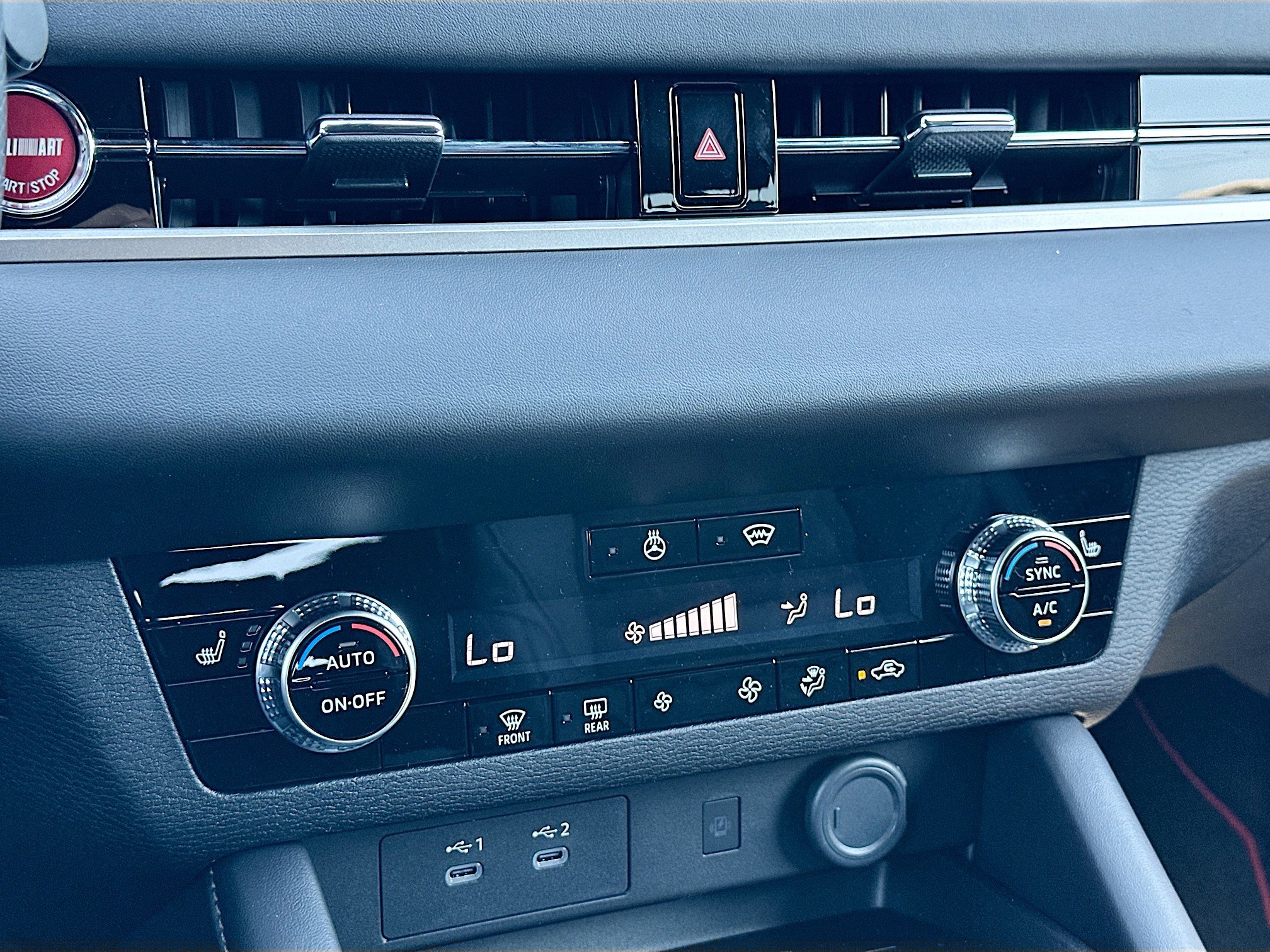 New 2026 Mitsubishi Outlander AWD image 11