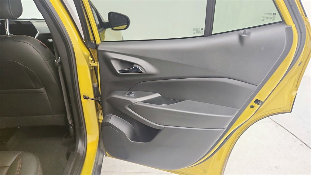 Certified 2024 Chevrolet Trax RS w/ Sunroof Package image 34