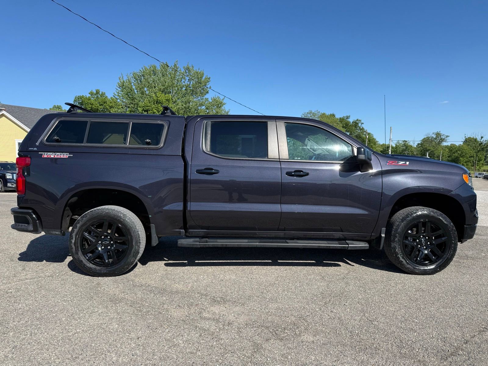 Used 2023 Chevrolet Silverado 1500 LT Trail Boss w/ Protection Package AWD/4WD image 9