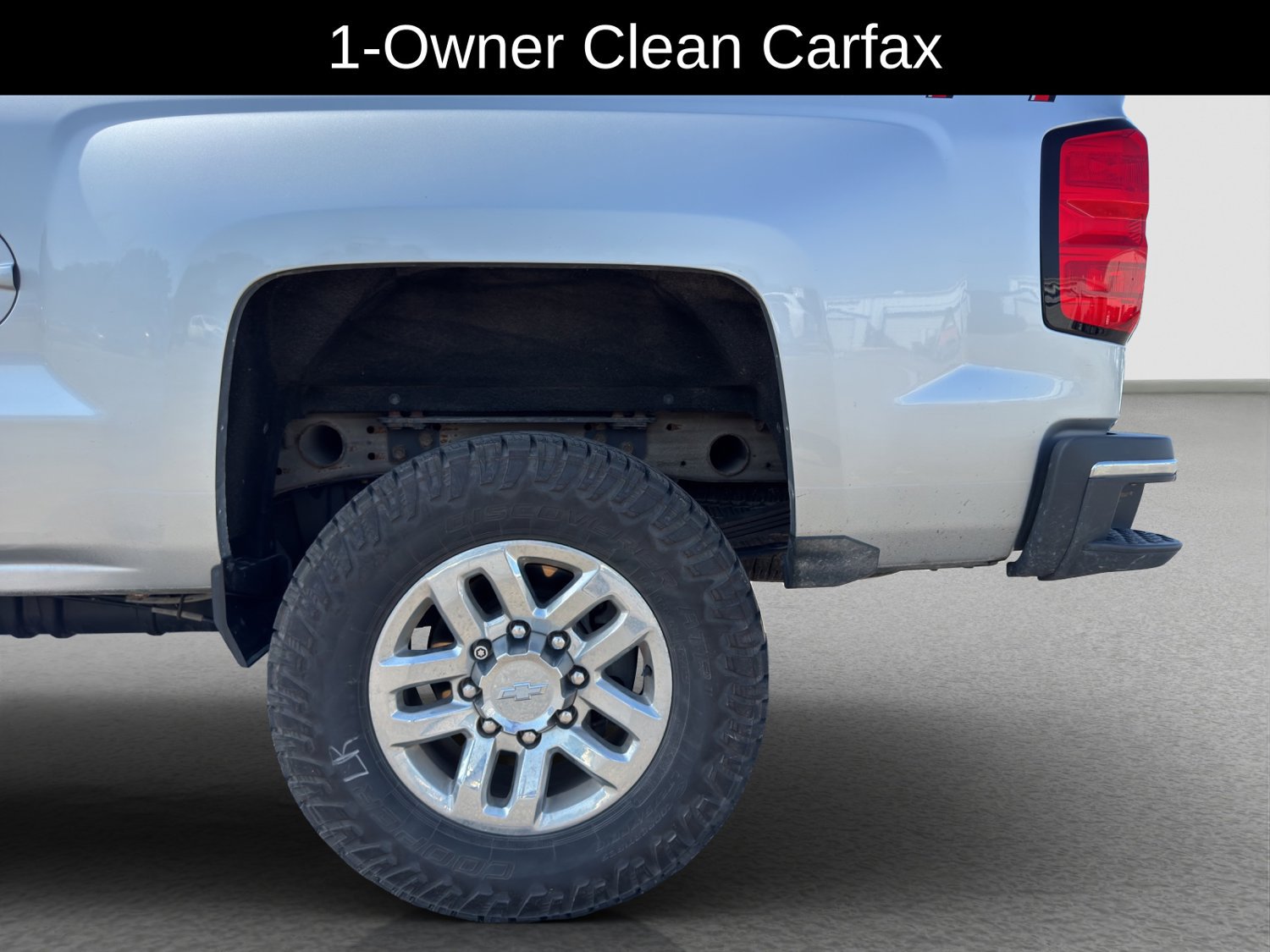 Used 2018 Chevrolet Silverado 2500 LTZ w/ Duramax Plus Package AWD/4WD image 35