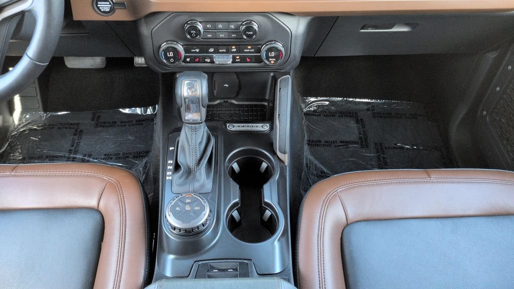 Used 2024 Ford Bronco Outer Banks AWD/4WD image 15