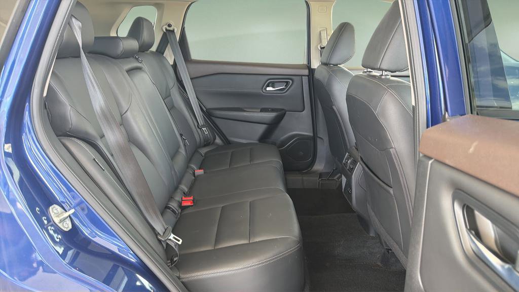 Certified 2023 Nissan Rogue SL AWD/4WD image 16