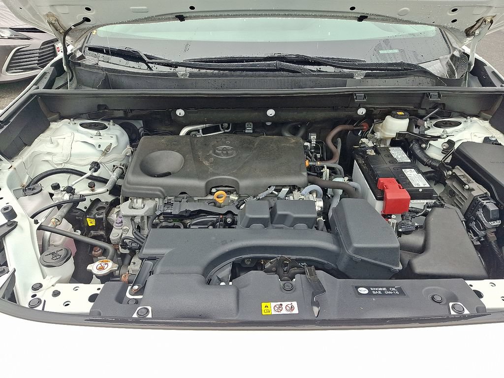 Certified 2023 Toyota RAV4 LE AWD/4WD image 28