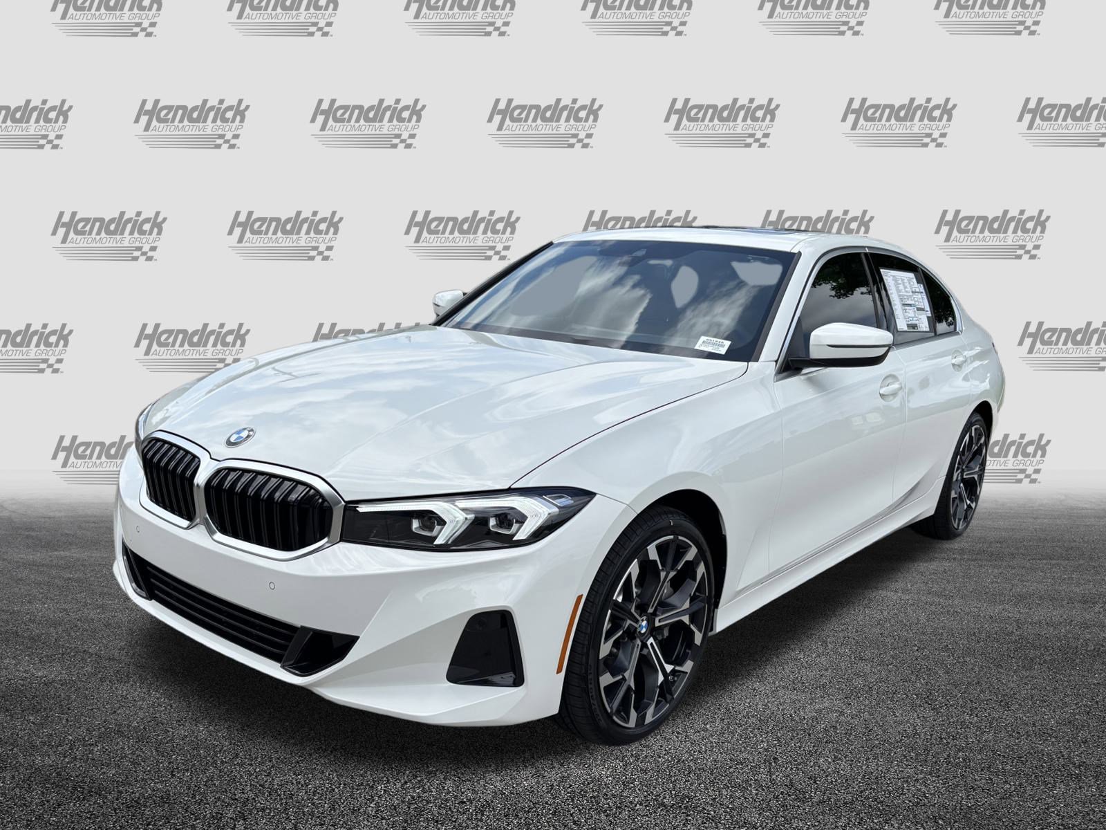 Used 2025 BMW 330i xDrive Sedan w/ Convenience Package AWD/4WD image 5