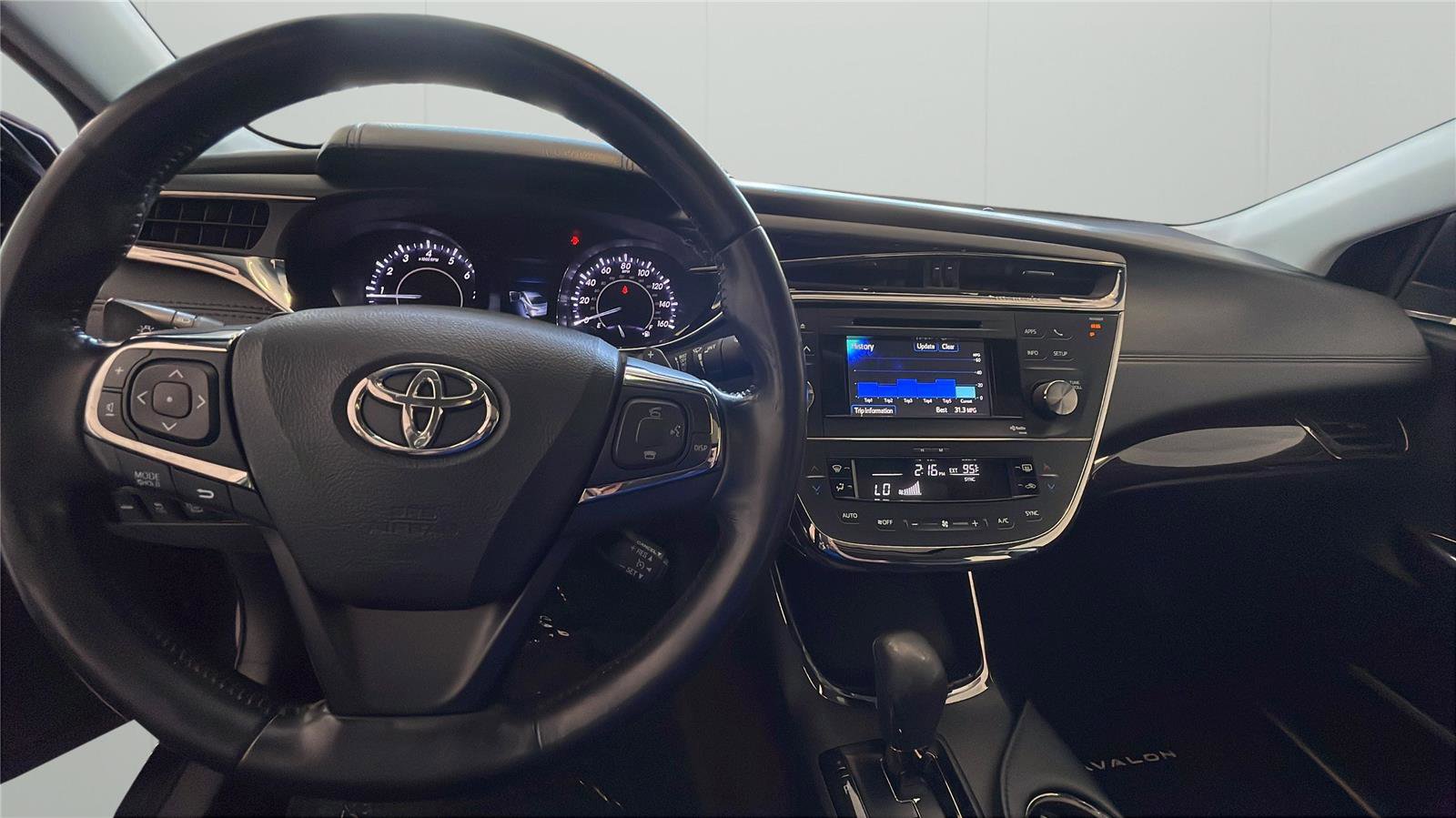 Used 2013 Toyota Avalon XLE Touring FWD image 20