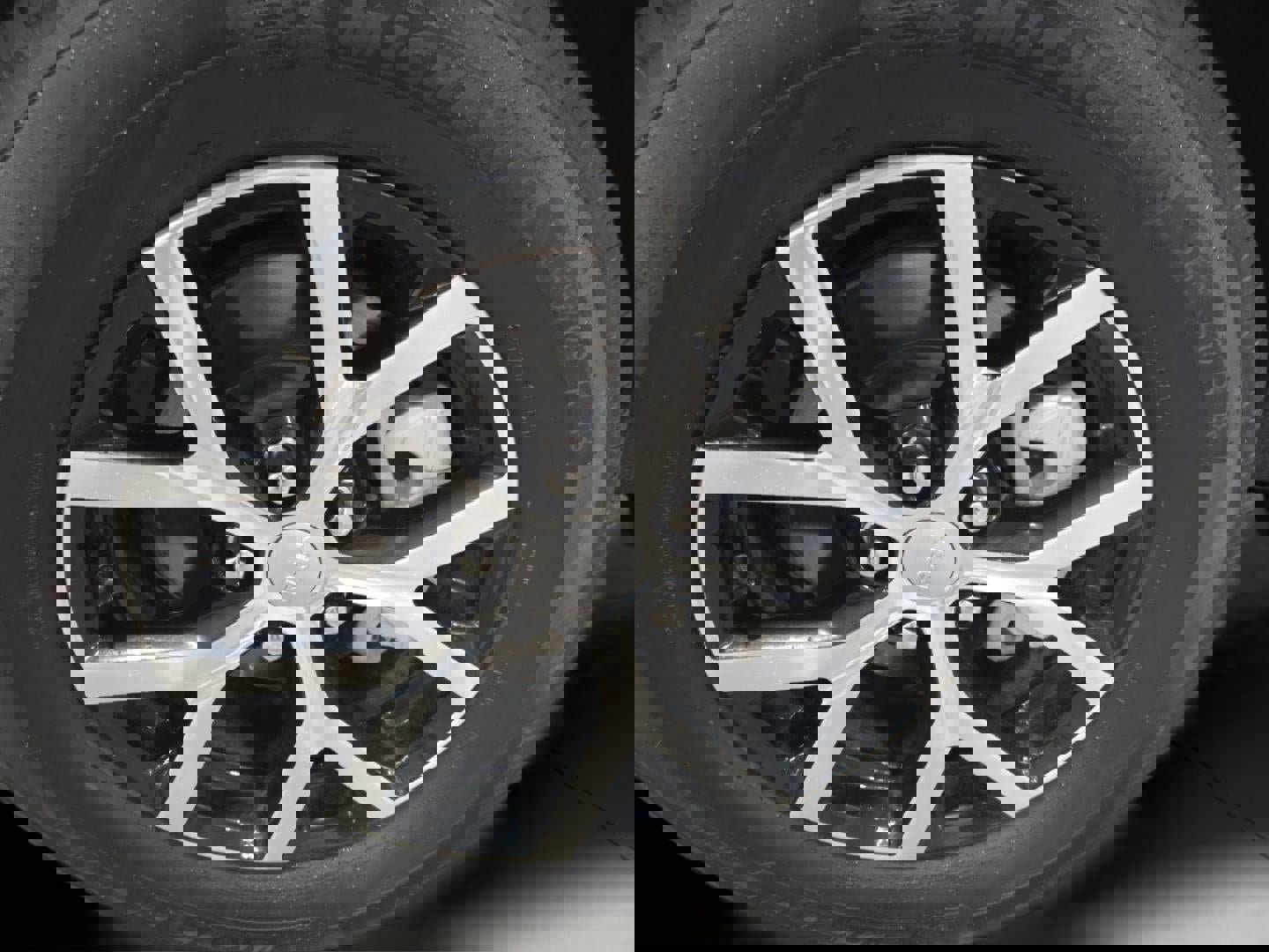 Used 2024 Jeep Grand Cherokee Limited image 34