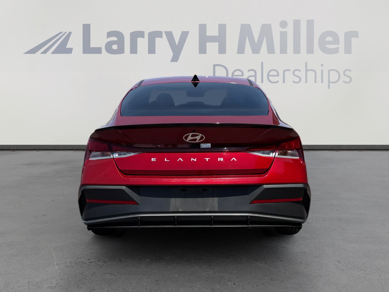 Certified 2025 Hyundai Elantra Sport FWD image 4