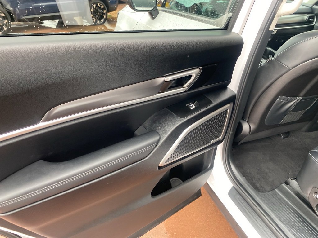 Used 2023 Kia Telluride LX image 15