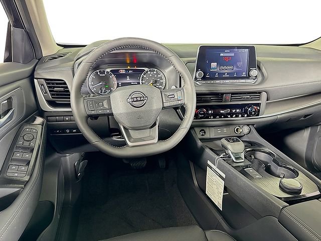 New 2026 Nissan Rogue Dark Armor AWD/4WD image 13