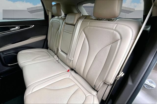 Used 2021 Lincoln Nautilus Reserve AWD/4WD image 27
