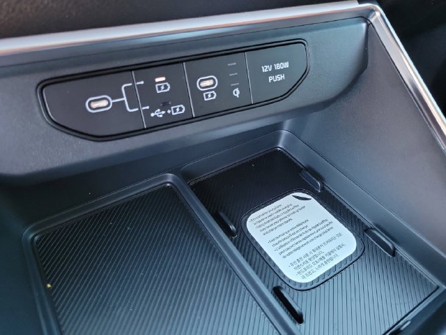 New 2026 Kia Carnival EX FWD image 29