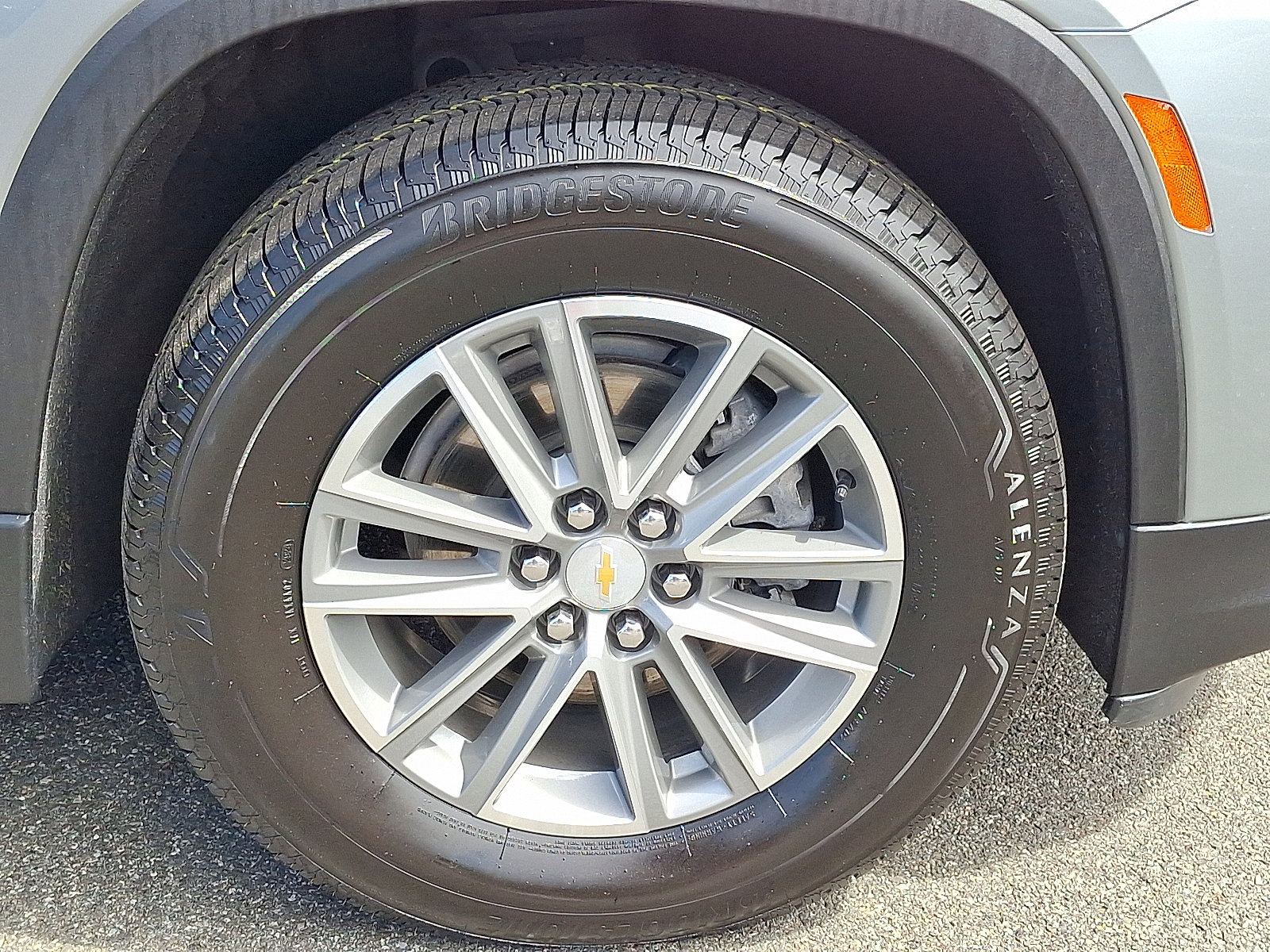 Used 2023 Chevrolet Traverse LT w/ LPO, Floor Liner Package image 8