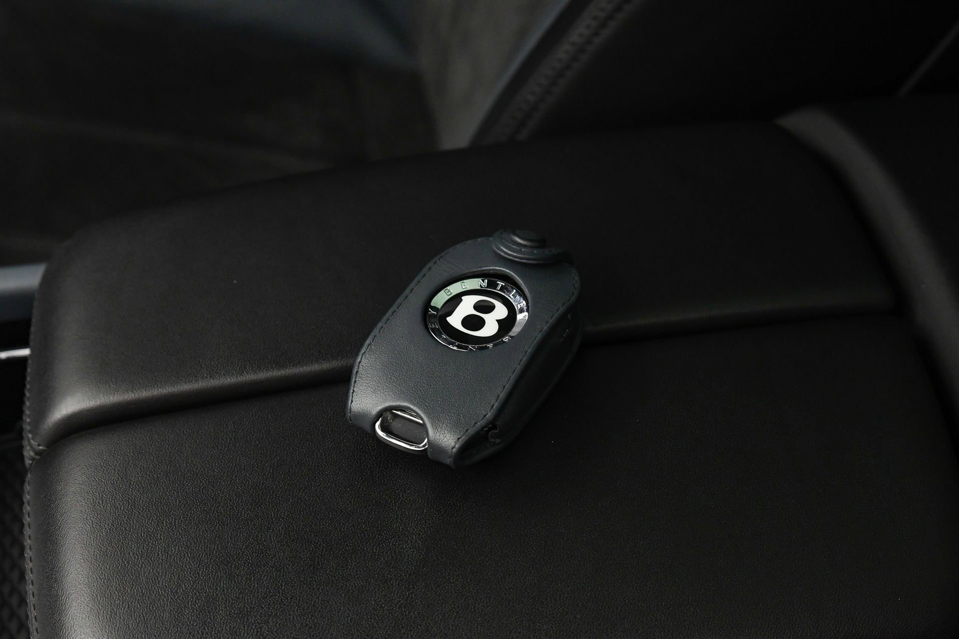 Used 2022 Bentley Bentayga S image 22