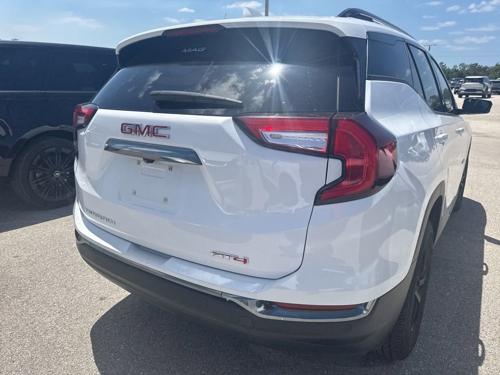 Used 2024 GMC Terrain AT4 image 3