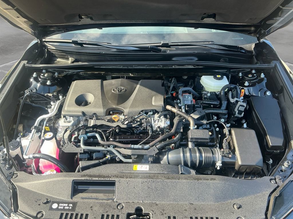 Used 2025 Toyota Camry XLE image 18