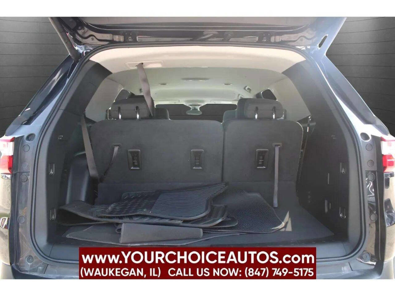 Used 2020 Chevrolet Traverse LT w/ Driver Confidence II Package image 9