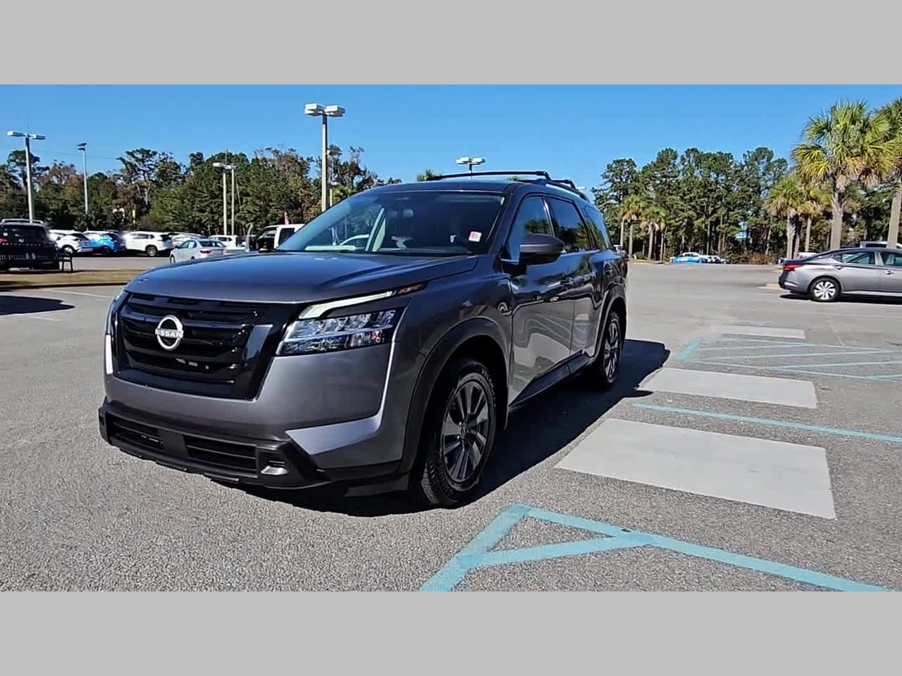 Used 2022 Nissan Pathfinder SV w/ SV Black Package image 20