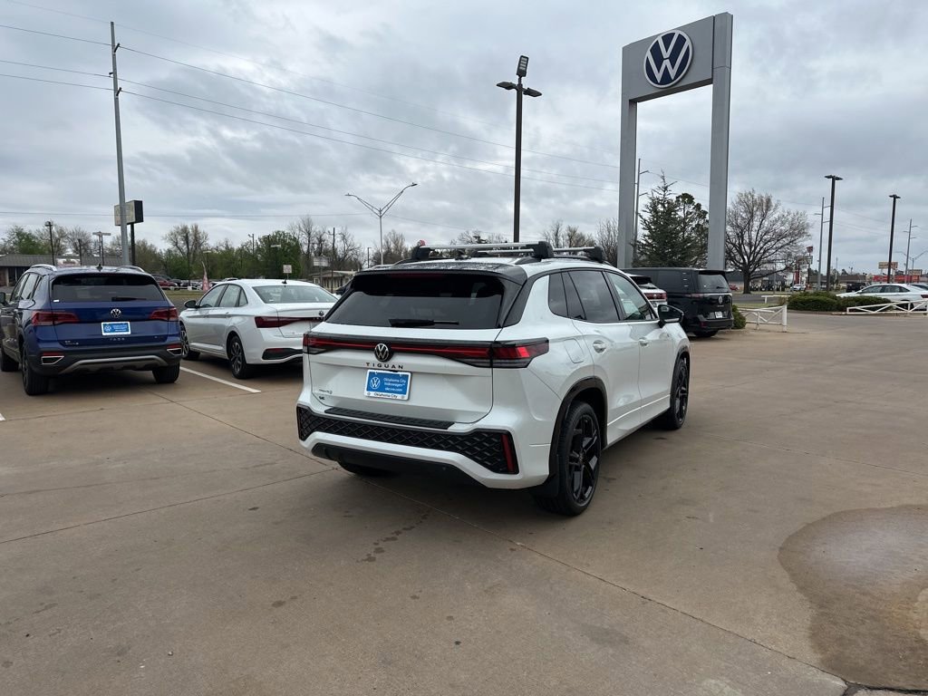 New 2026 Volkswagen Tiguan SE R-Line FWD image 6
