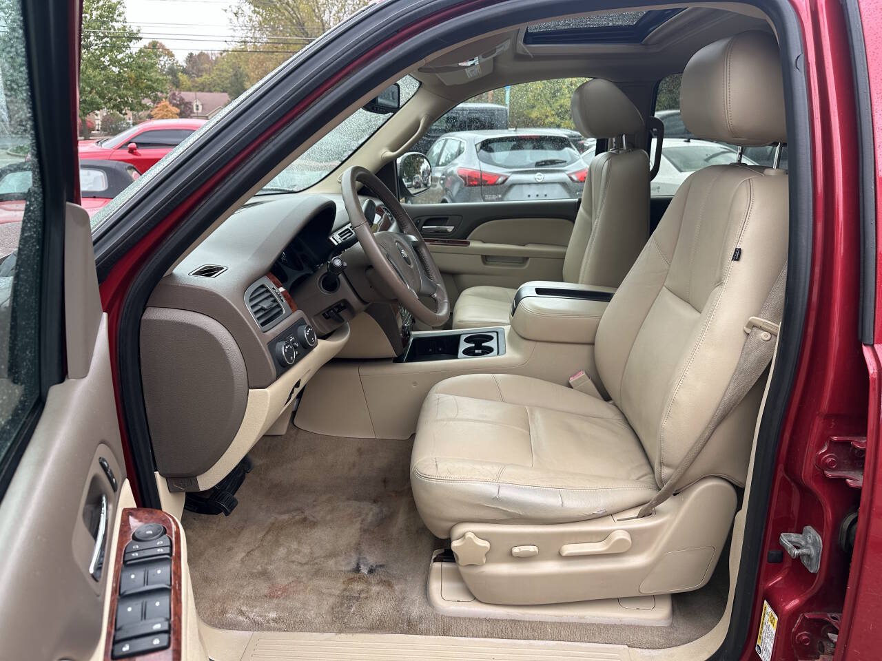 Used 2012 Chevrolet Suburban LT w/ All-Star Edition AWD/4WD image 20